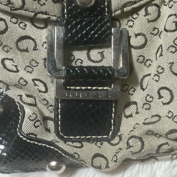 Clasic canvas messenger guess - Picture 2 of 7